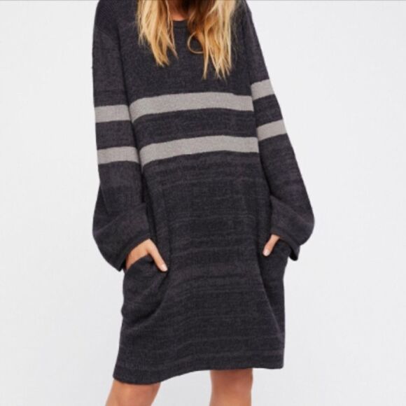 Free People On Your Team Sweater Dress Size S - Picture 8 of 8